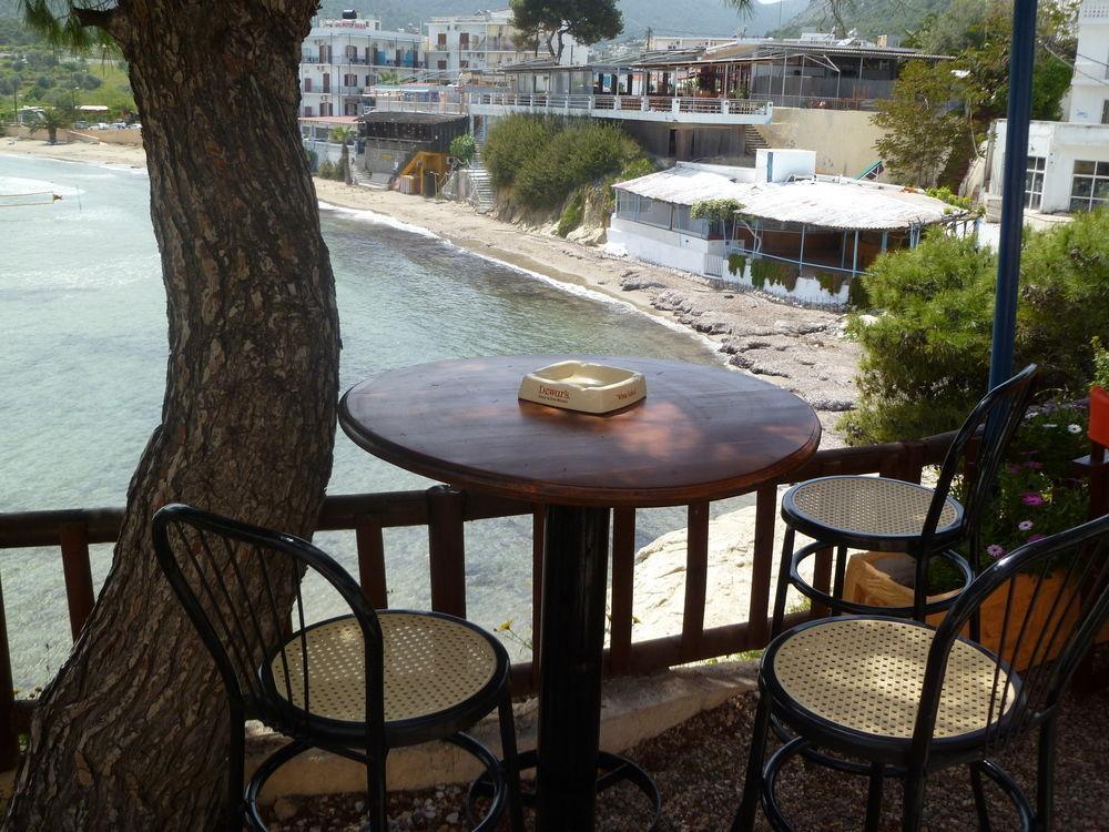 Hotel Liberty 1 Agia Marina  Exterior foto